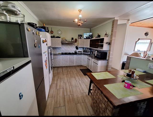 4 BEDROOM HOUSE FOR SALE IN VANDERBIJLPARK SE 7
